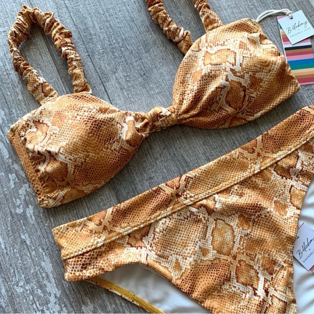 BILLABONG - SINCERELY JULES OVER THE SUN bikini bottoms NWT - Picture 5 of 11